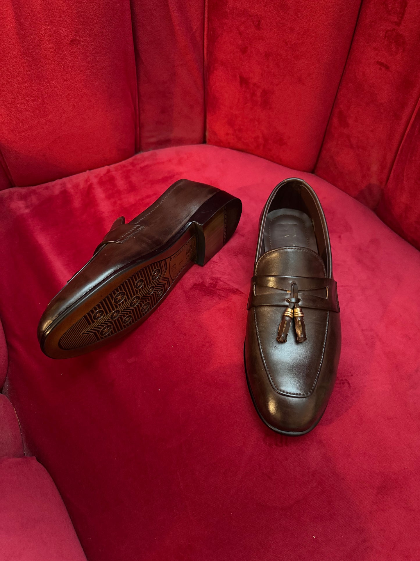 Black tassel shoes