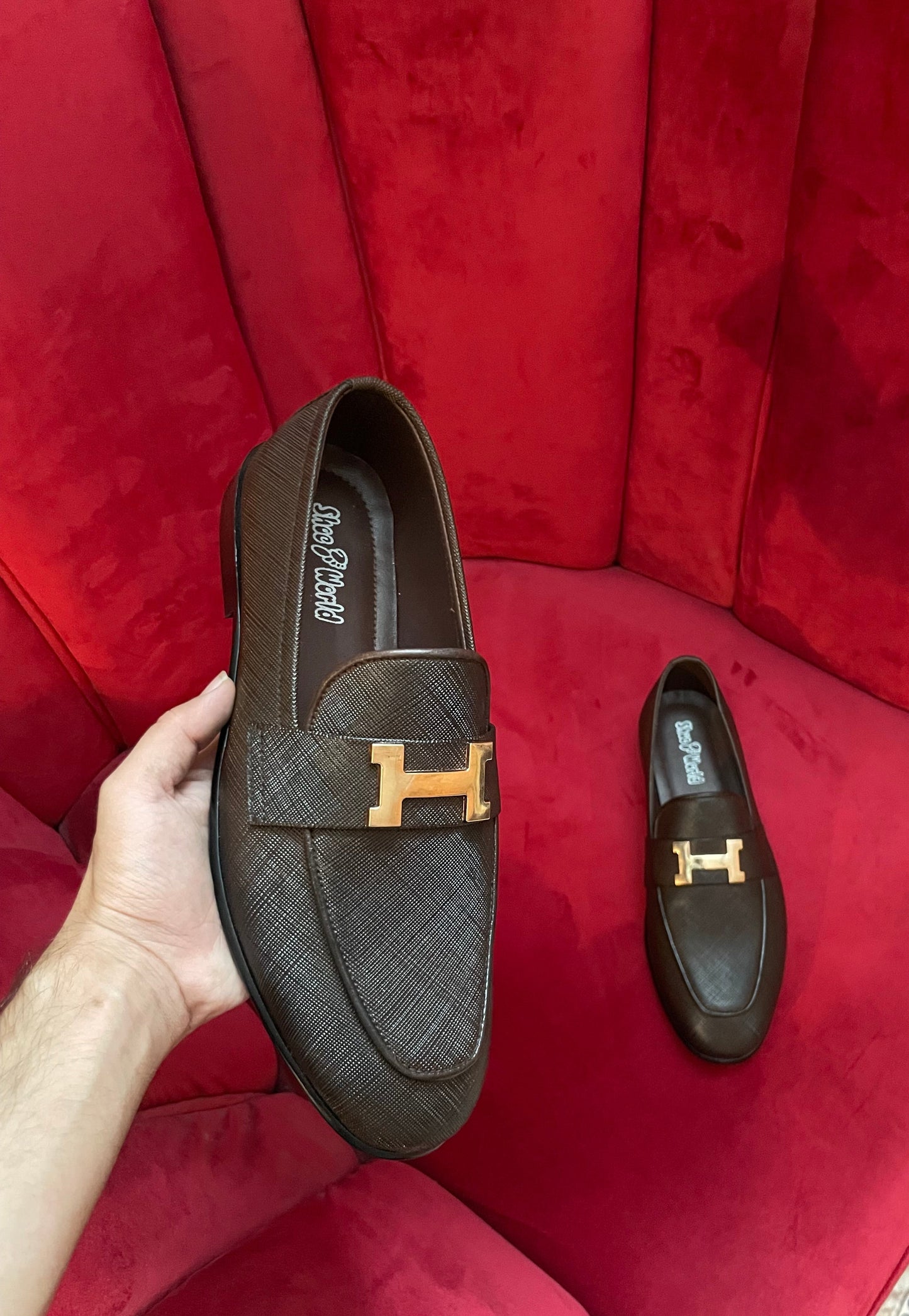H logo shoes brown