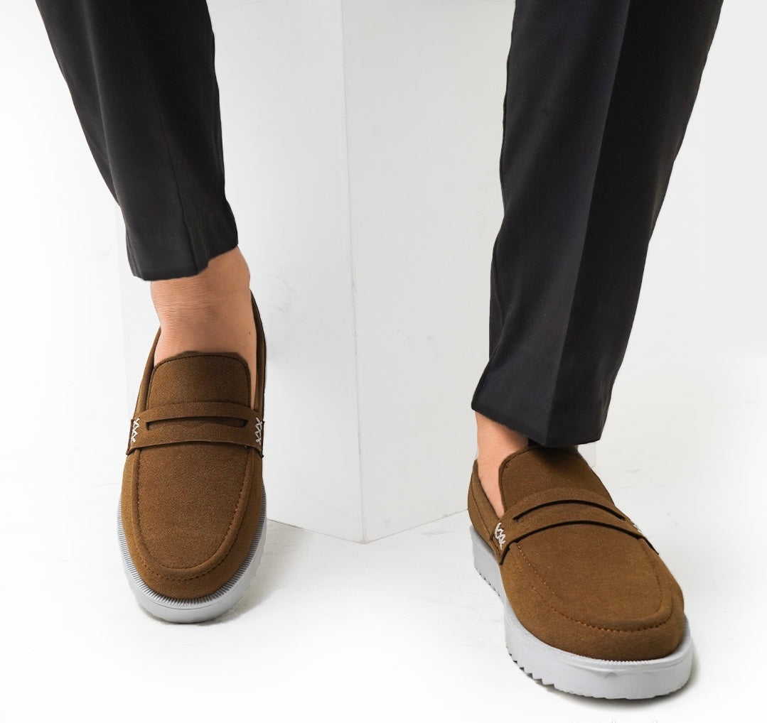 Suede musted loafer