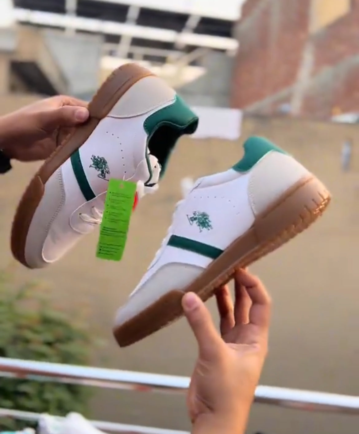 Sneaker green&white